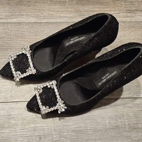ANTONIO MELANI Shoes - Antonio Melani Collection The Vega Ornamenal Crystal Black Heels Pumps 7M